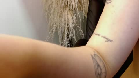 Snapshot of crimson_tati chatting on 15, 12, 2024 Tatiana online show from 15, 12, 2024