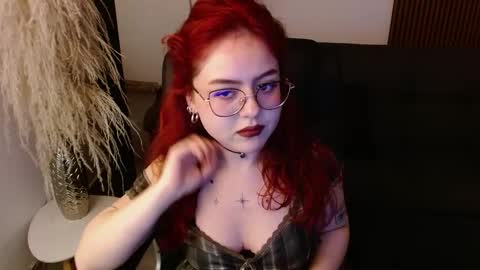 Snapshot of crimson_tati chatting on 29, 12, 2024 Tatiana online show from 29, 12, 2024