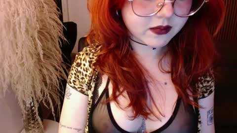 Snapshot of crimson_tati chatting on 16, 1, 2025 Tatiana online show from 16, 1, 2025