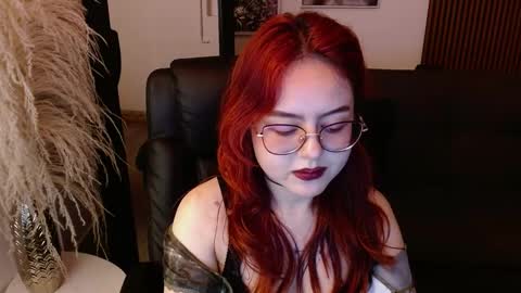 Snapshot of crimson_tati chatting on 22, 1, 2025 Tatiana online show from 22, 1, 2025