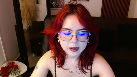 Snapshot of crimson_tati chatting on 28, 2, 2025 Tatiana online show from 28, 2, 2025