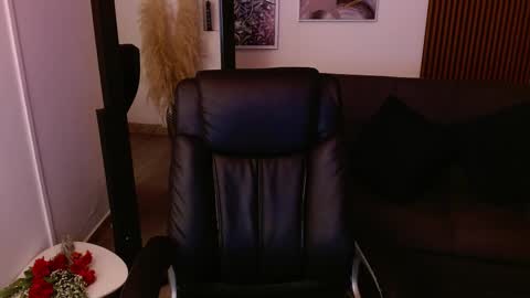 Snapshot of crimson_tati chatting on 2, 3, 2025 Tatiana online show from 2, 3, 2025