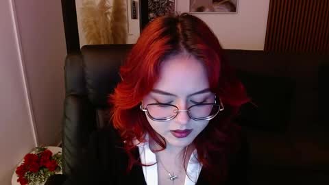 Snapshot of crimson_tati chatting on 4, 3, 2025 Tatiana online show from 4, 3, 2025
