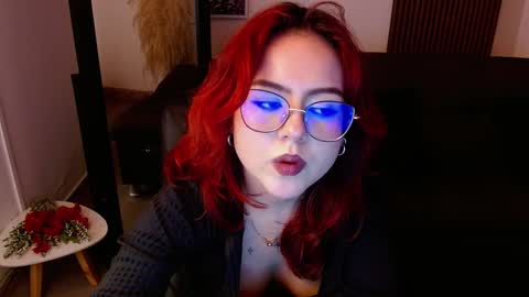 Snapshot of crimson_tati chatting on 6, 3, 2025 Tatiana online show from 6, 3, 2025