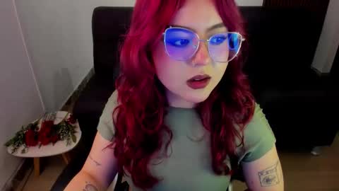 Snapshot of crimson_tati chatting on 13, 9, 2025 Tatiana online show from 13, 9, 2025