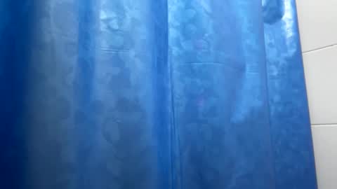 Snapshot of cris2428 chatting on 9, 2, 2025 cris2428 online show from 9, 2, 2025