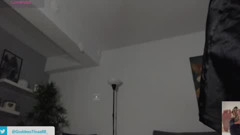 Snapshot of cris_tinne chatting on 10, 12, 2024 cris_tinne online show from 10, 12, 2024