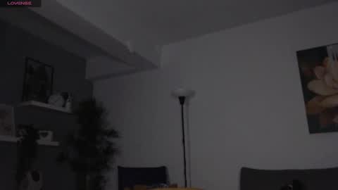 Snapshot of cris_tinne chatting on 24, 12, 2024 cris_tinne online show from 24, 12, 2024