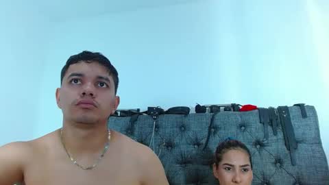 CRISANDMERY online show from 5, 3, 2025