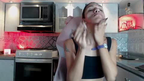 Cristina Onazis online show from 24, 3, 2026