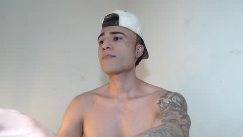 Snapshot of criss_salas chatting on 4, 12, 2024 Cristian online show from 4, 12, 2024