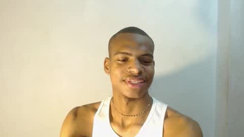 Snapshot of criss_zuri chatting on 11, 10, 2025 criss_zuri online show from 11, 10, 2025