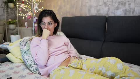 Snapshot of crissy_love chatting on 20, 1, 2025 crissy_love online show from 20, 1, 2025
