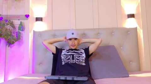 cristal_antoni online show from 20, 2, 2026