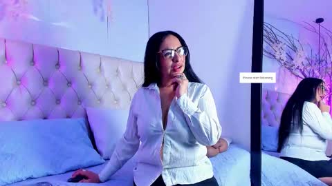 Cristal yours Milf online show from 3, 3, 2026