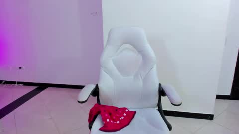 Cristal online show from 21, 9, 2025