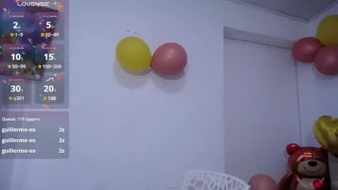 Snapshot of cristal_horny19 chatting on 9, 3, 2025 Milena online show from 9, 3, 2025