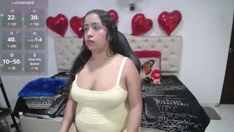 Snapshot of cristal_horny19 chatting on 23, 9, 2025 Milena online show from 23, 9, 2025