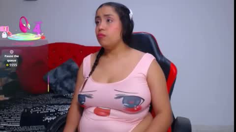 Snapshot of cristal_horny19 chatting on 17, 10, 2025 Milena online show from 17, 10, 2025