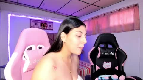 cristal_smith20 online show from 1, 6, 2026
