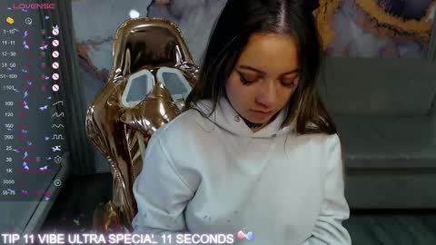 Cristal online show from 1, 2, 2025