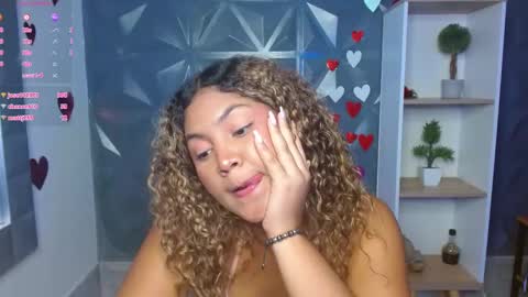 Cristal online show from 23, 2, 2025