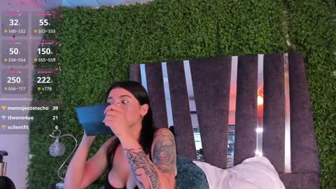 Cristal  online show from 16, 1, 2025