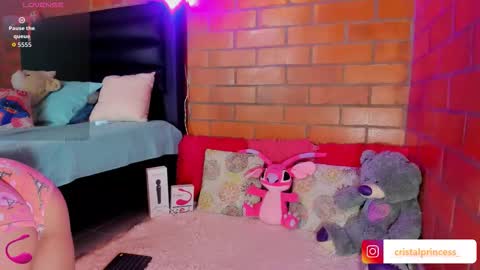 Cristal  online show from 28, 10, 2025