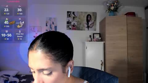 Snapshot of cristalmunez chatting on 26, 10, 2025 cristal online show from 26, 10, 2025