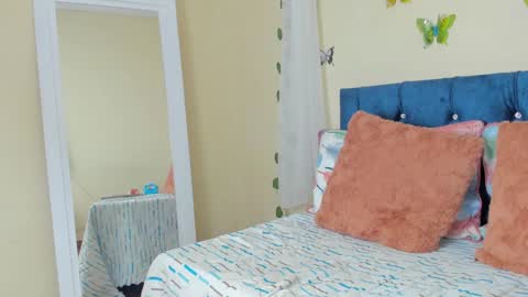 cristal walker online show from 4, 2, 2025