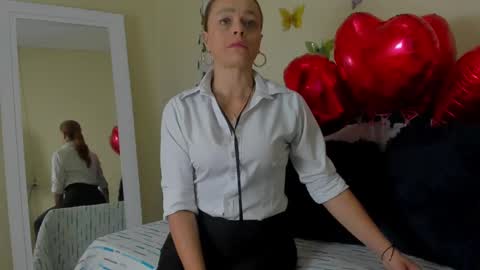 cristal walker online show from 3, 3, 2025