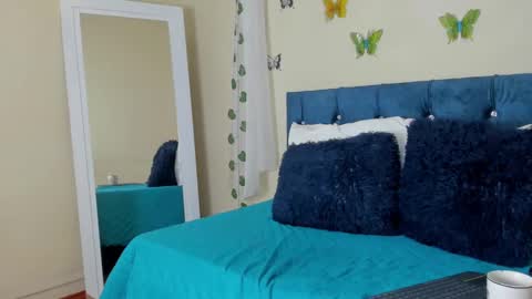 cristal walker online show from 11, 3, 2025