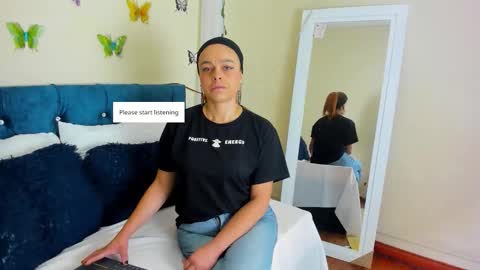 cristal walker online show from 17, 10, 2025