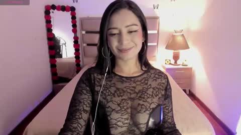 Snapshot of cristie_ortiz chatting on 30, 9, 2025 Cristina online show from 30, 9, 2025