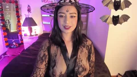 Snapshot of cristie_ortiz chatting on 28, 10, 2025 Cristina online show from 28, 10, 2025