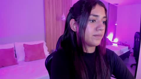 Snapshot of cristin_collins chatting on 31, 5, 2026 C R I S T I N online show from 31, 5, 2026