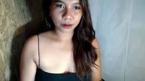 Snapshot of cristinavalerie chatting on 5, 3, 2026 Cristina Valerie online show from 5, 3, 2026