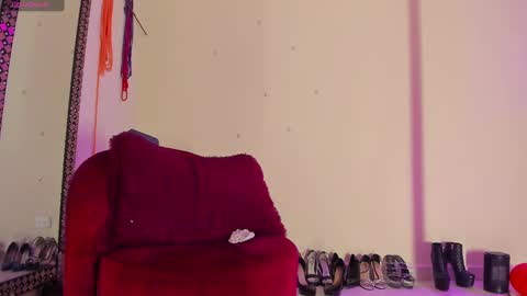 Snapshot of cristinsmith chatting on 8, 3, 2025 Cristin online show from 8, 3, 2025