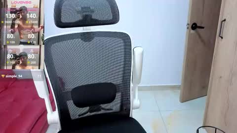 Snapshot of cristopher23_ chatting on 23, 10, 2025 cristopher23 online show from 23, 10, 2025