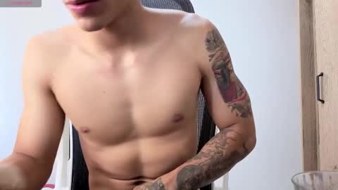 Snapshot of cristopher23_ chatting on 6, 11, 2025 cristopher23 online show from 6, 11, 2025