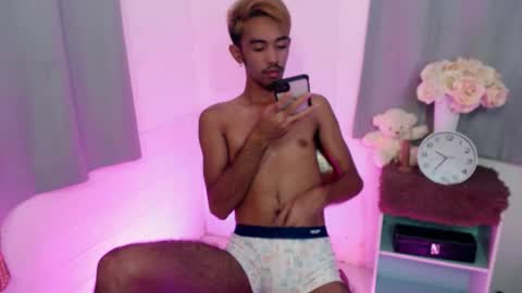 crocodale online show from 19, 11, 2025