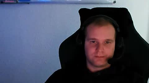 Snapshot of croissant911 chatting on 10, 11, 2025 Anderson online show from 10, 11, 2025