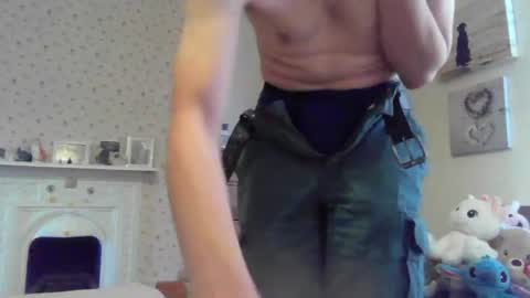 Snapshot of cropper4fun chatting on 15, 6, 2026 Cropper online show from 15, 6, 2026