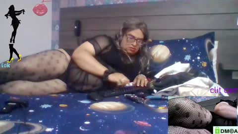 Linda Cross online show from 15, 11, 2025