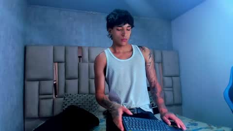 Croy online show from 3, 4, 2026