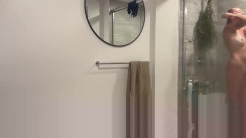 CruellaCuck online show from 11, 11, 2025