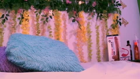 crysrus online show from 17, 1, 2025