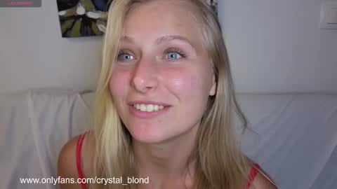 Snapshot of crystal_blond chatting on 9, 9, 2025 Crystal online show from 9, 9, 2025