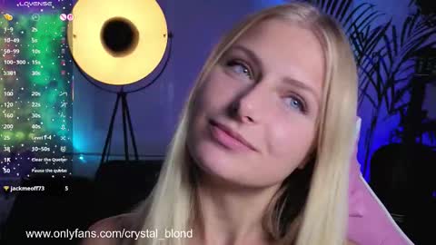Snapshot of crystal_blond chatting on 25, 9, 2025 Crystal online show from 25, 9, 2025