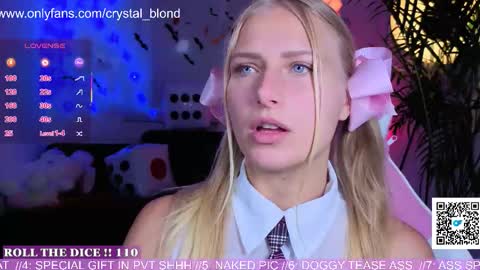 Snapshot of crystal_blond chatting on 8, 10, 2025 Crystal online show from 8, 10, 2025